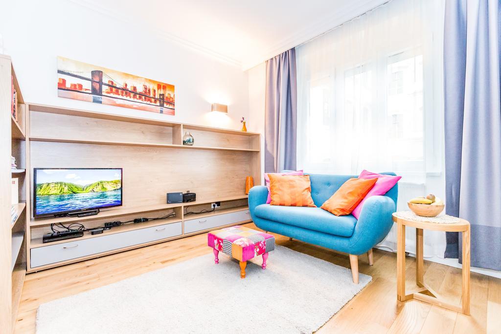 Mar Suite Apartments - Center Bécs Kültér fotó