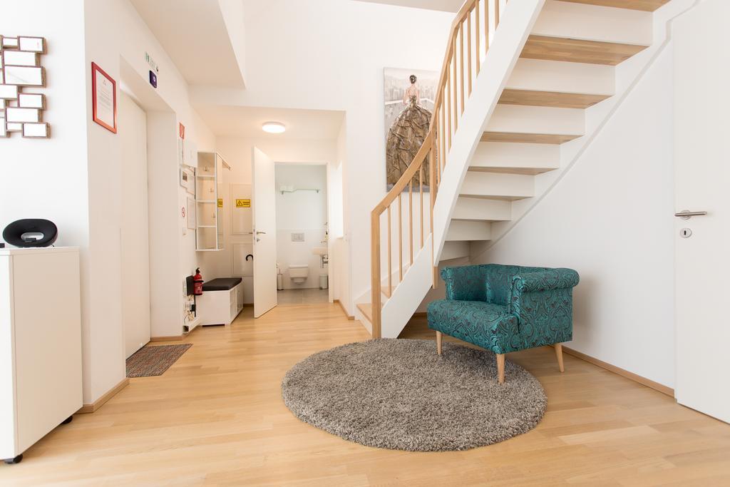 Mar Suite Apartments - Center Bécs Kültér fotó